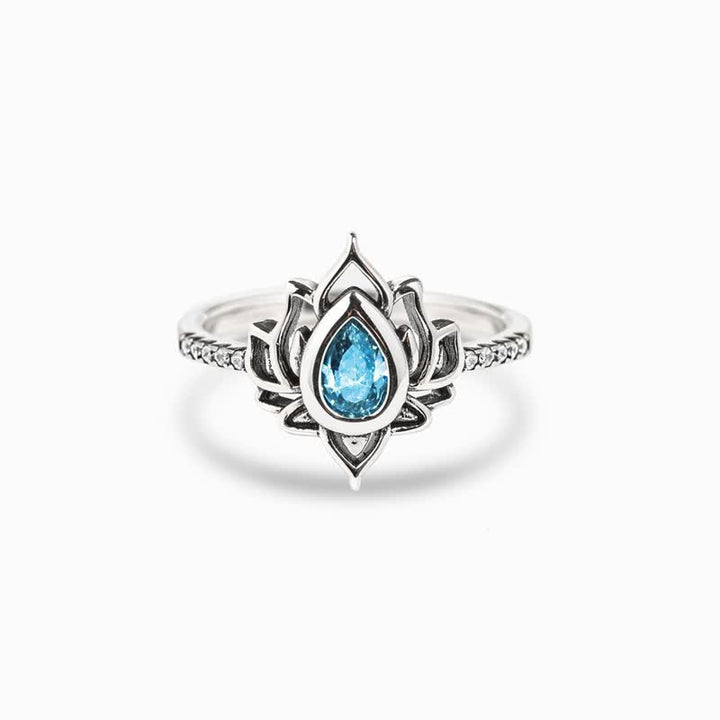 Anello di protezione con benedizione in zircone e loto in argento sterling Buddha Stones
