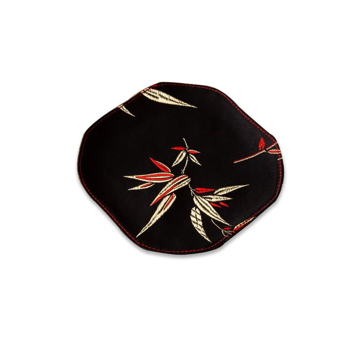 Buddha Stones Sea Wave Bamboo Plum Blossom Broccato Ricamo Sottobicchiere per tazza da tè Kung Fu Tappetino da tè