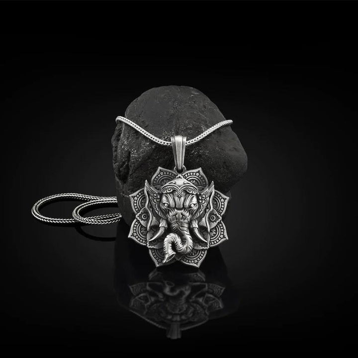 Buddha Stones Pure Tin Ganesh Ganpati Elefante Protezione Amuleto Collana Pendente - Ciondolo Ganesh e catena a chiglia - image 1