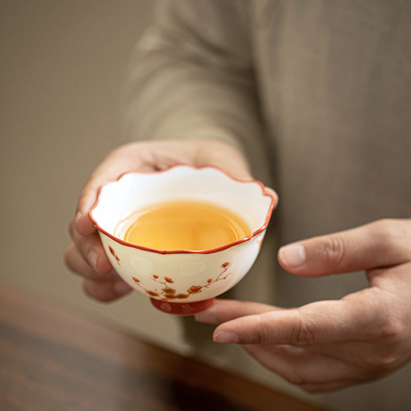 Buddha Stones Fiori di porcellana bianca Gaiwan in ceramica Sancai Tazza da tè Kung Fu Tazza da tè e piattino con coperchio