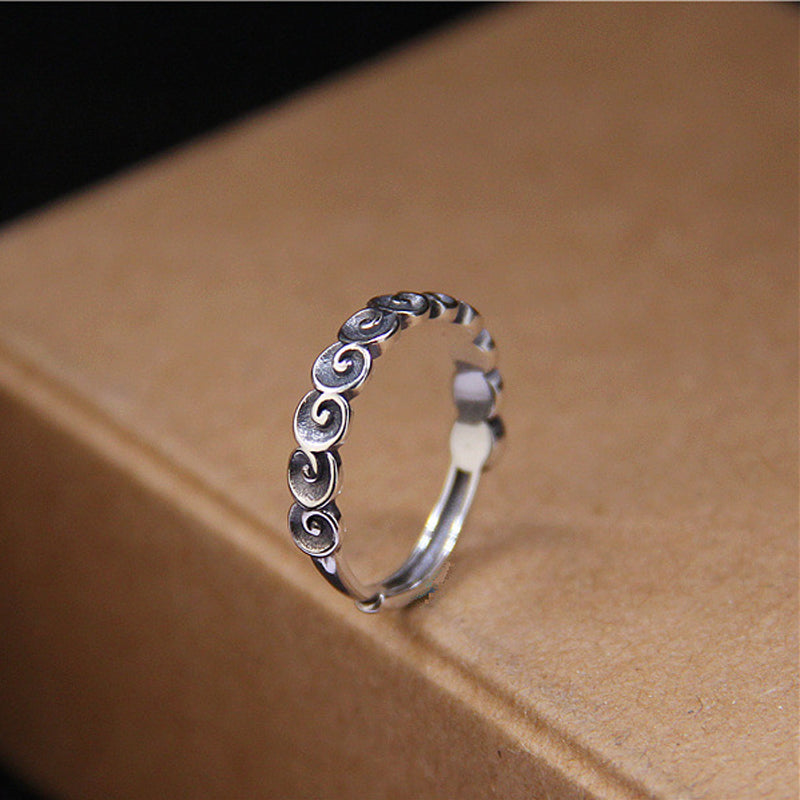 Anello inciso con nuvole di buon auspicio in argento sterling 925 Buddha Stones