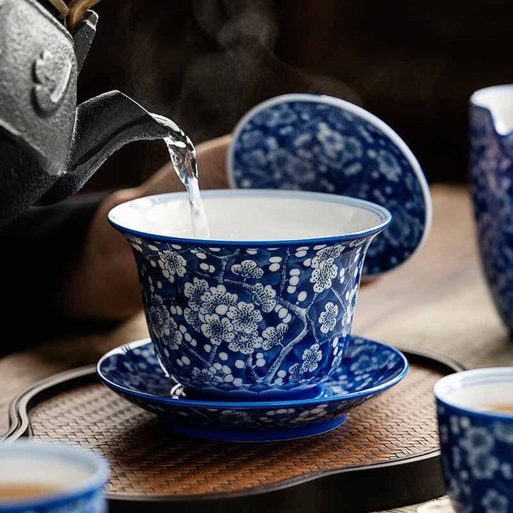 Buddha Stones Plum Blossom Blu e Bianco Porcellana Ceramica Gaiwan Sancai Tazza da Tè Kung Fu Tazza da Tè e Piattino con Coperchio 185ml