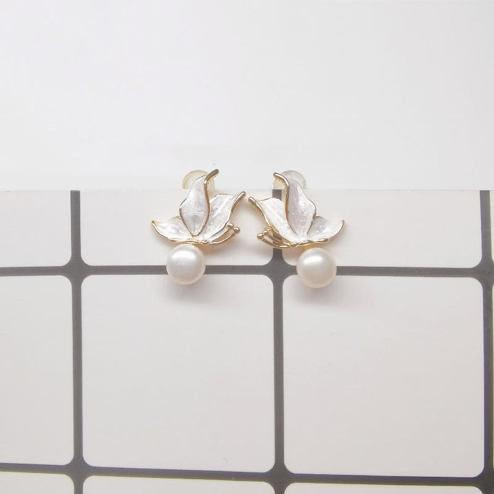 Orecchini a bottone con perle di perle naturali placcate in oro e argento sterling 925 con pietre Buddha Stones , farfalla e saggezza