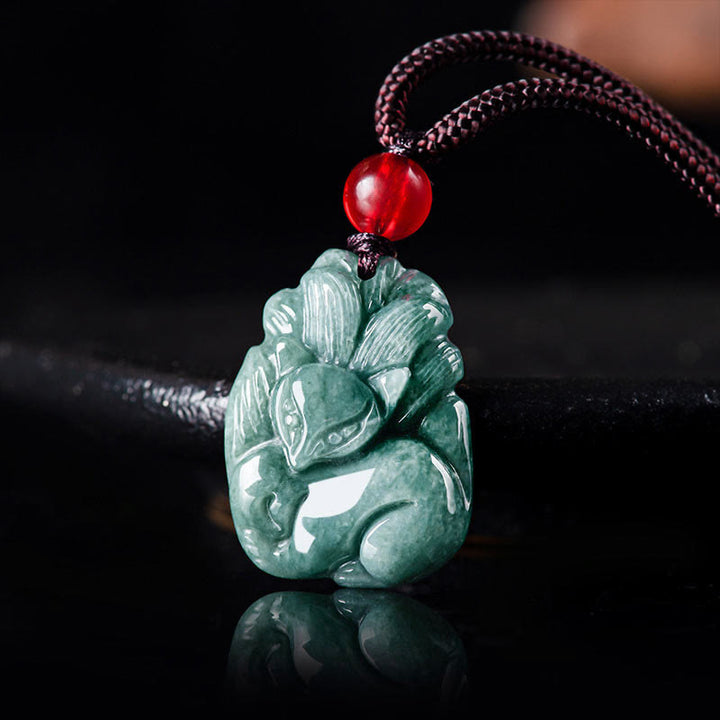 Buddha Stones Natural Green Jade Volpe a nove code Collana con ciondolo della prosperità incisa