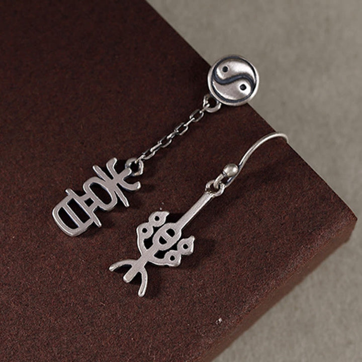 Orecchini di protezione Buddha Stones 925 Sterling Silver carattere cinese 'Ping An' 'Xi Le'
