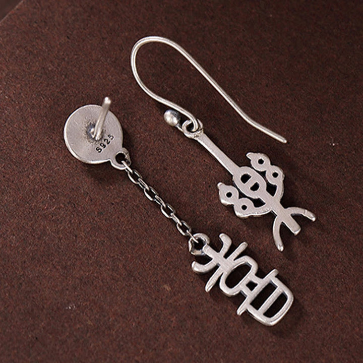 Orecchini di protezione Buddha Stones 925 Sterling Silver carattere cinese 'Ping An' 'Xi Le'