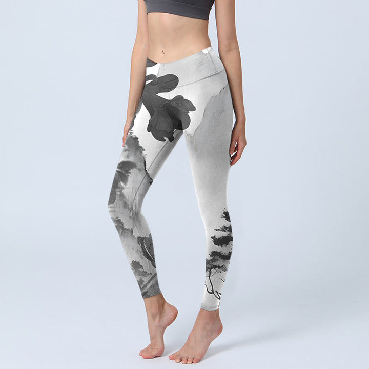 Buddha Stones Pittura a inchiostro Alberi Montagne Paesaggio Stampa Leggings da palestra Pantaloni da yoga da donna - Fumo bianco - US18, UK/AU22, EU50 (4XL) - image 1