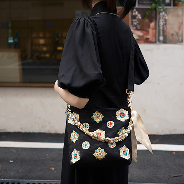 Borsa a tracolla per lo shopping in raso con ricamo Buddha Stones Su Journey