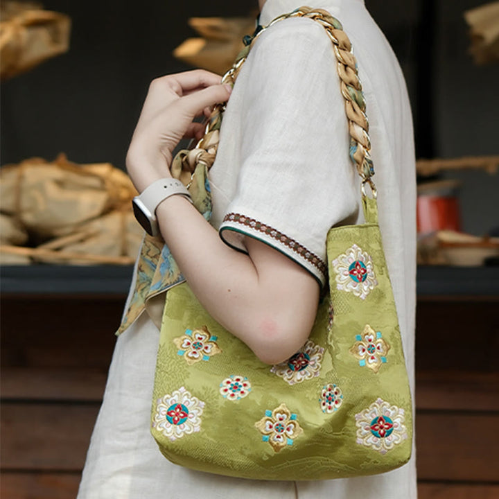 Borsa a tracolla per lo shopping in raso con ricamo Buddha Stones Su Journey