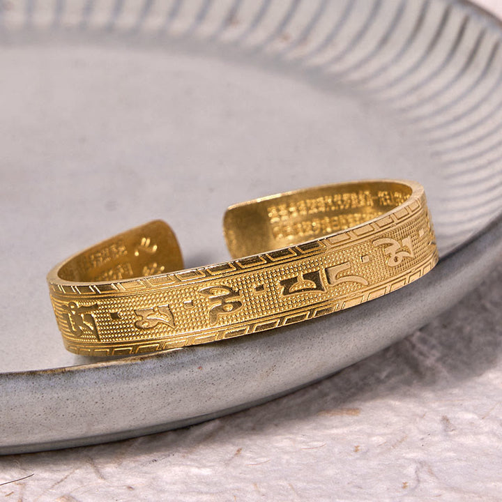 Buddha Stones Sei parole vere 'om Mani Padme Hum' Sutra del cuore Braccialetto in rame e ottone, fortuna e saggezza