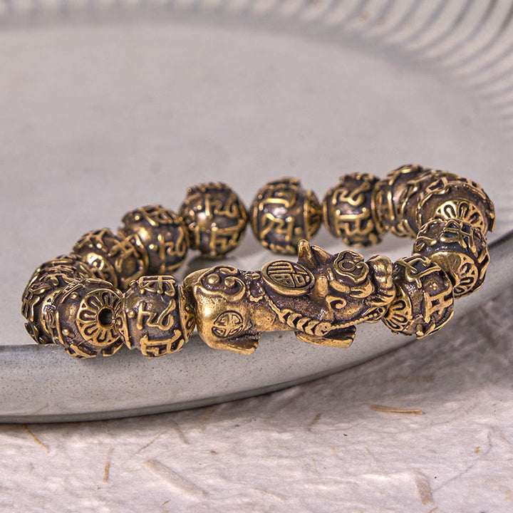 Buddha Stones Pi Xiu che trasportano il carattere Fu Sei parole vere 'om Mani Padme Hum' Braccialetto della ricchezza con perline di rame