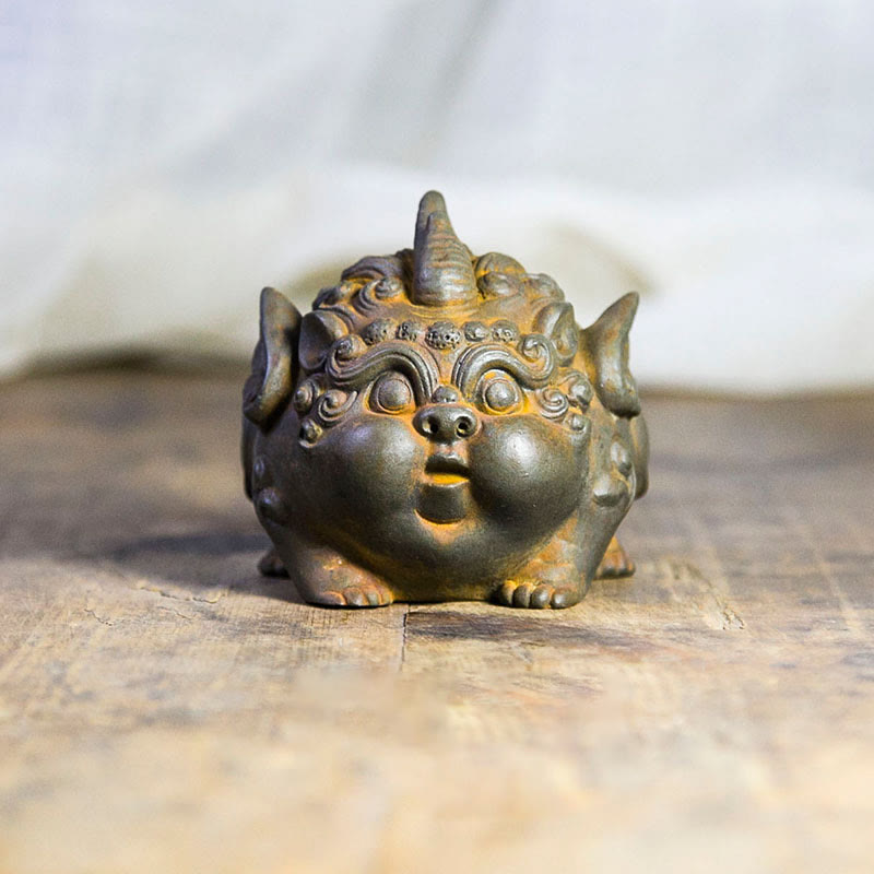 Buddha Stones Fatto a Mano Ricchezza PiXiu Polvere di Ferro Ruggine Statua in Resina Decorazione per la Casa
