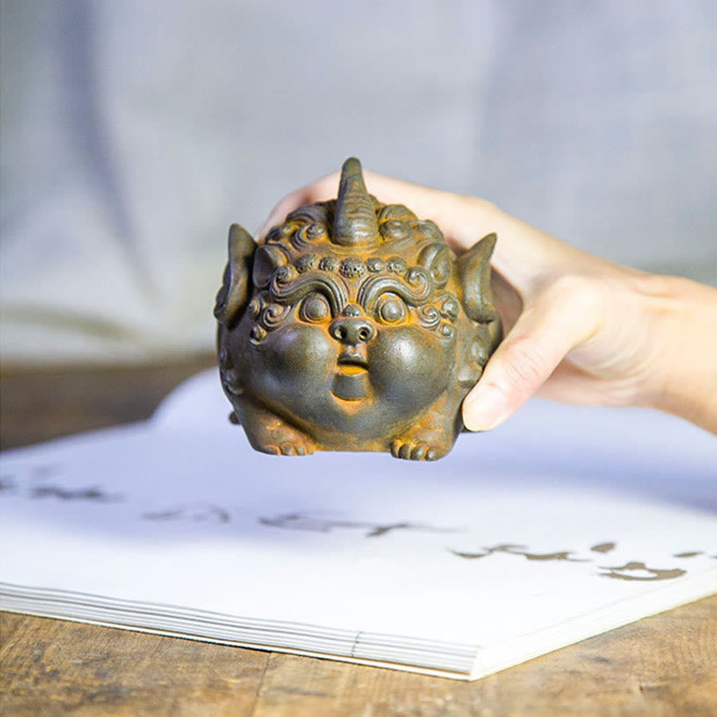 Buddha Stones Fatto a Mano Ricchezza PiXiu Polvere di Ferro Ruggine Statua in Resina Decorazione per la Casa