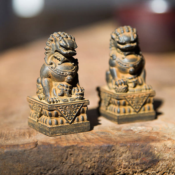 Buddha Stones fatte a mano Leone Fu Foo Cani Polvere di ferro Ruggine Statua in resina fusa Allontana il male Protezione Decorazione per la casa