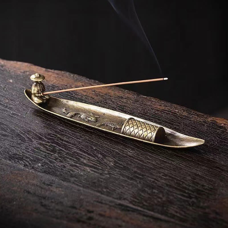 Buddha Stones Pescatore Barca Koi Pesce Lega di Zinco Porta Bastoncini di Incenso Bruciatore di Incenso Curativo Decorazione