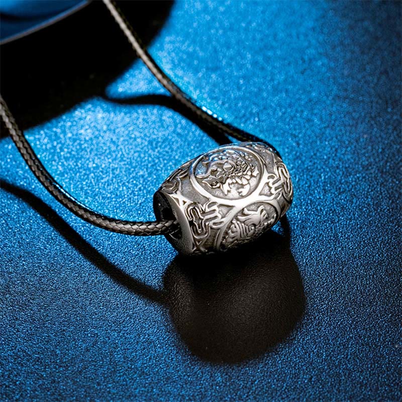 Buddha Stones Tibetano Om Mani Padme Hum Quattro Bestie Mitiche Collana in Acciaio al Titanio con Ciondolo della Saggezza - image 3