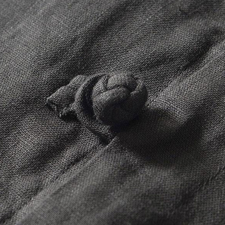 Camicia da uomo in lino a maniche corte con colletto alla coreana e bottoni a Buddha Stones Daily - image 4