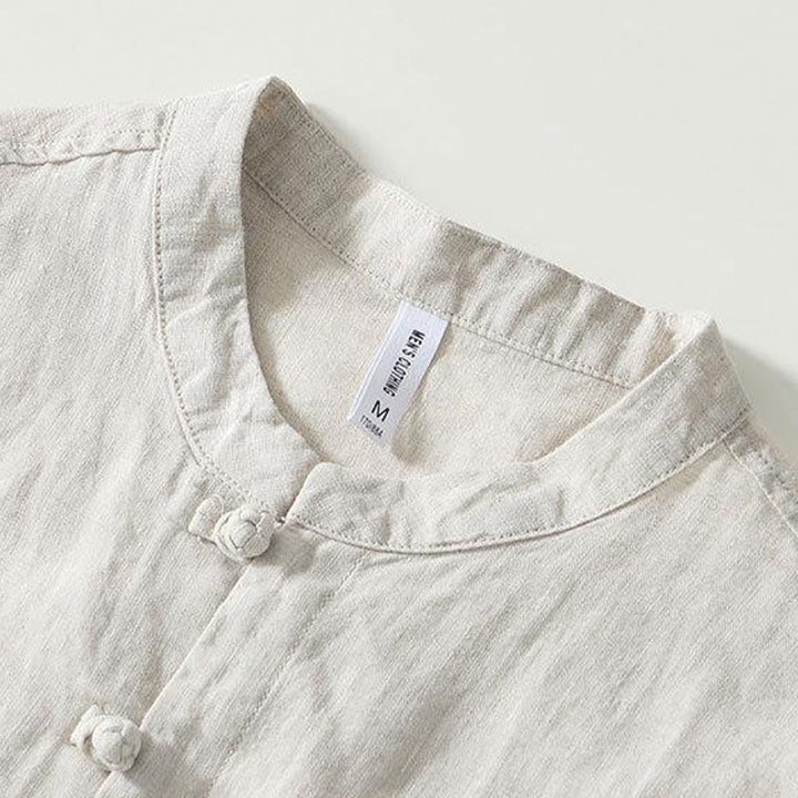 Camicia da uomo in lino a maniche corte con colletto alla coreana e bottoni a Buddha Stones Daily - image 15