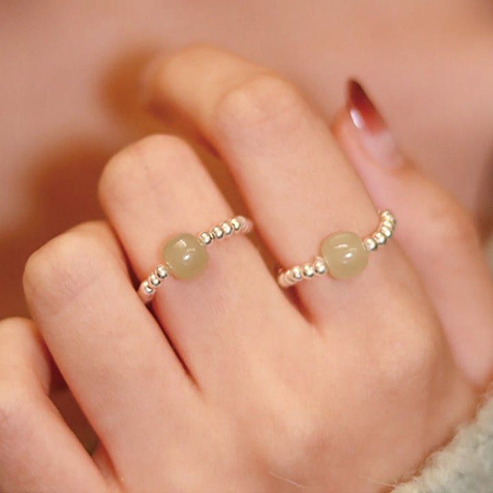 Buddha Stones 925 Sterling Silver Natural Small Hetian Jade Red Agate Pearl Bead Anello elastico della prosperità