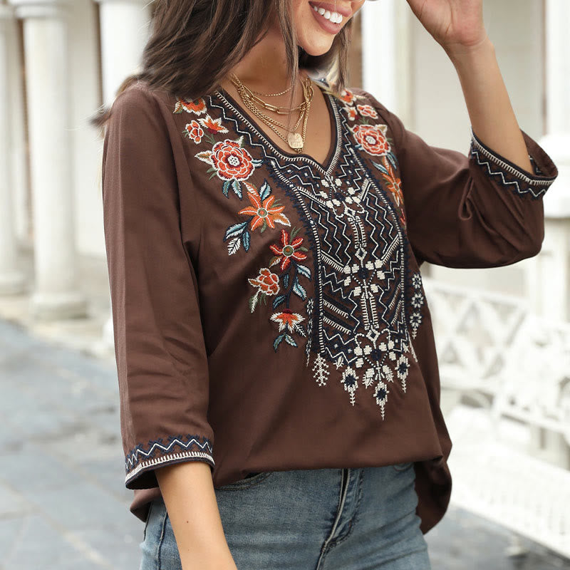 Buddha Stones Primavera Casual Semplice Ricamo Motivo Floreale Design Maniche Tre Quarti Scollo a V Cotone T-Shirt da Donna