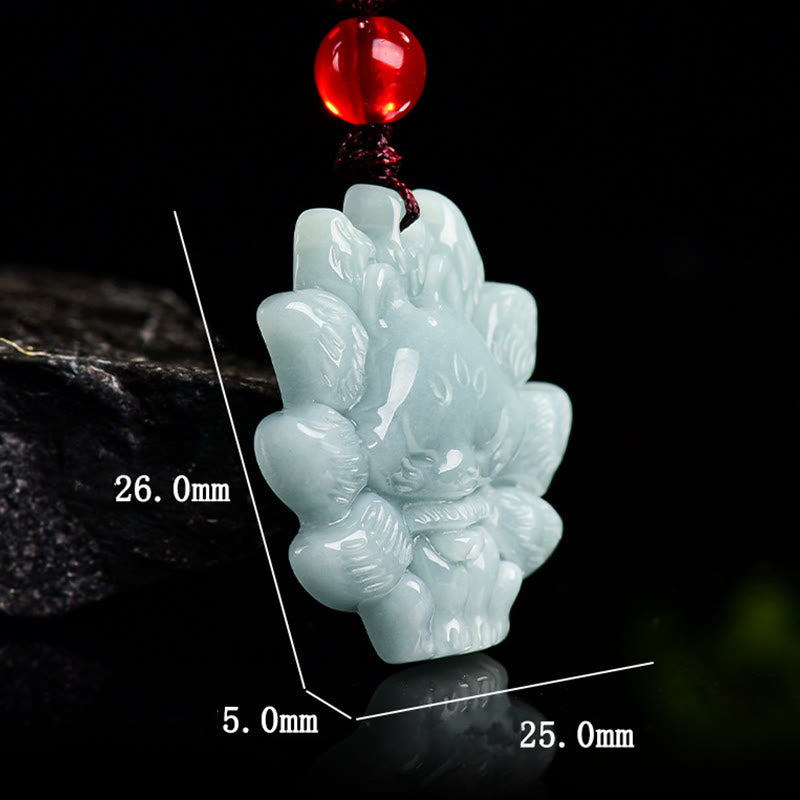 Collana con ciondolo a forma di volpe a nove code in giada verde naturale con Buddha Stones simbolo dell'abbondanza