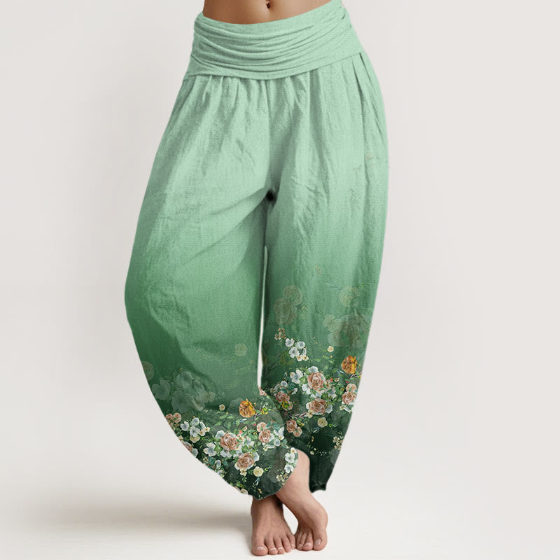 Pantaloni harem da donna con elastico in vita e motivo a fiori di rosa colorati con Buddha Stones - Acquamarina - US22, UK/AU26, EU54 (6XL) - image 1
