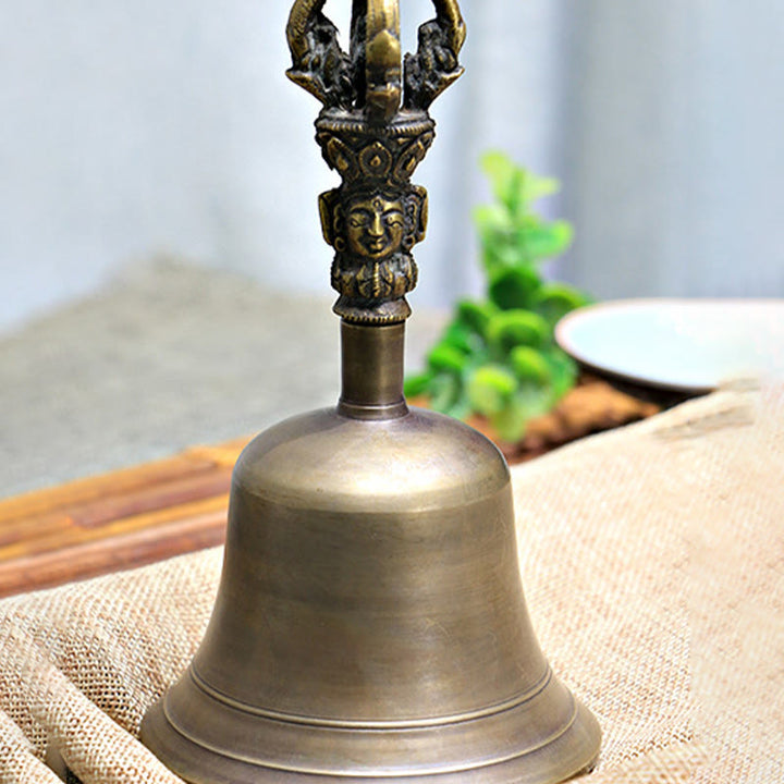 Set di 2 campane di meditazione Buddha Stones fatte a mano e decorazioni in rame Vajra Dorje.