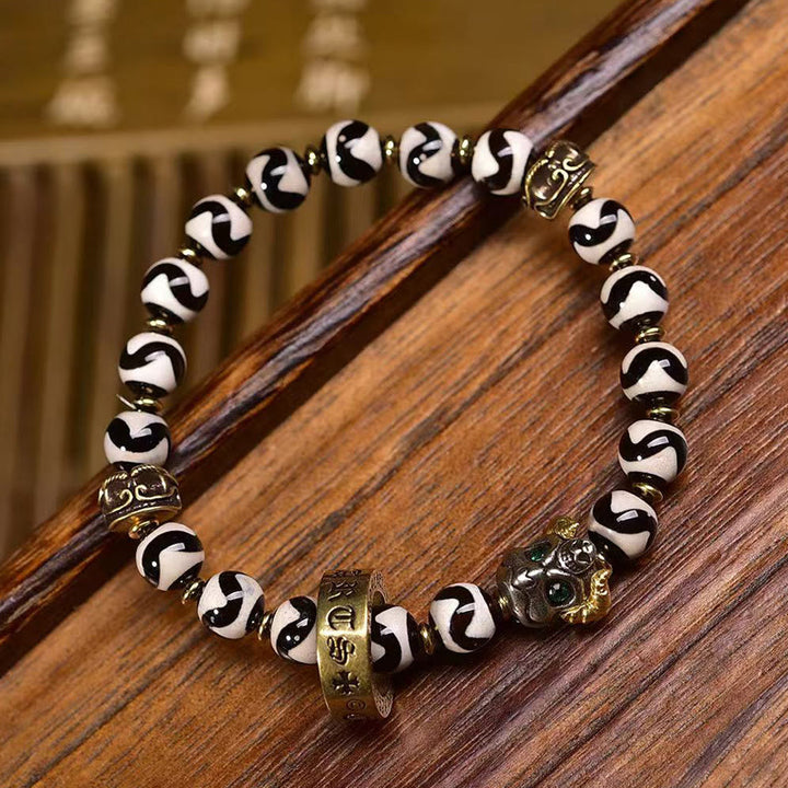Bracciale benedizioni Om Mani Padme Hum con Buddha Stones vintage tibetane Dzi