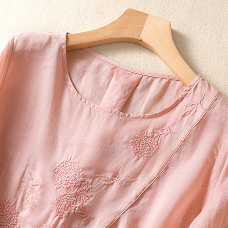 Camicia da donna in cotone e lino a maniche corte con scollo a giro e fiori ricamati con Buddha Stones