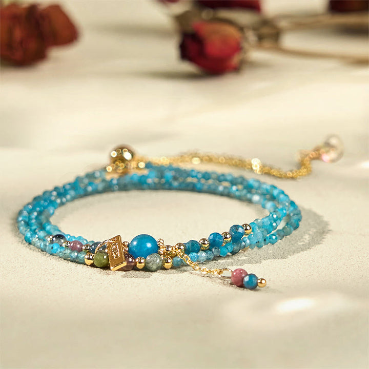 Bracciale triplo giro creativo in rame placcato oro 14k con perline ultrasottili in apatite naturale da 3 mm di Buddha Stone