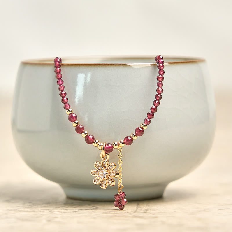 Bracciale multistrato di purificazione floreale con perle di granato naturale da 2,5 mm Buddha Stones