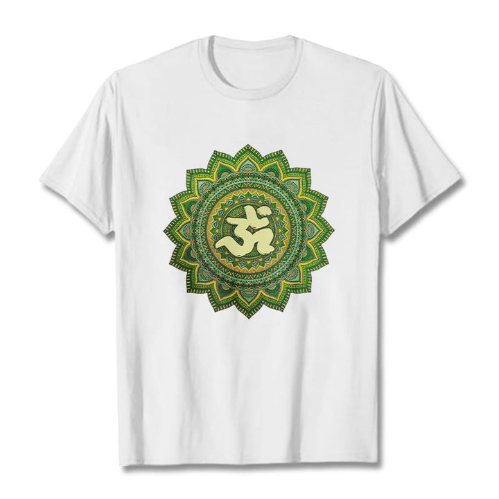 Buddha Stones Maglietta casual in cotone con motivo mandala verde e simbolo Om - Bianco - 2XL - image 1