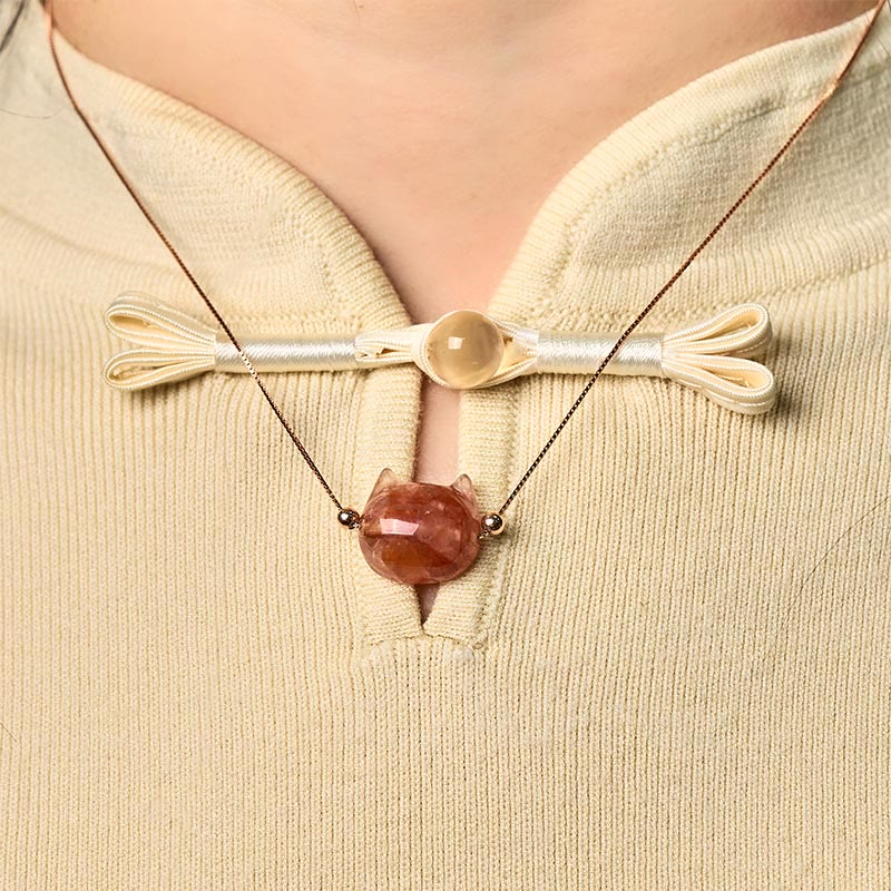 Collana con ciondolo di protezione in quarzo rosso naturale a forma di testa di gatto in argento sterling 925 Buddha Stones - image 4