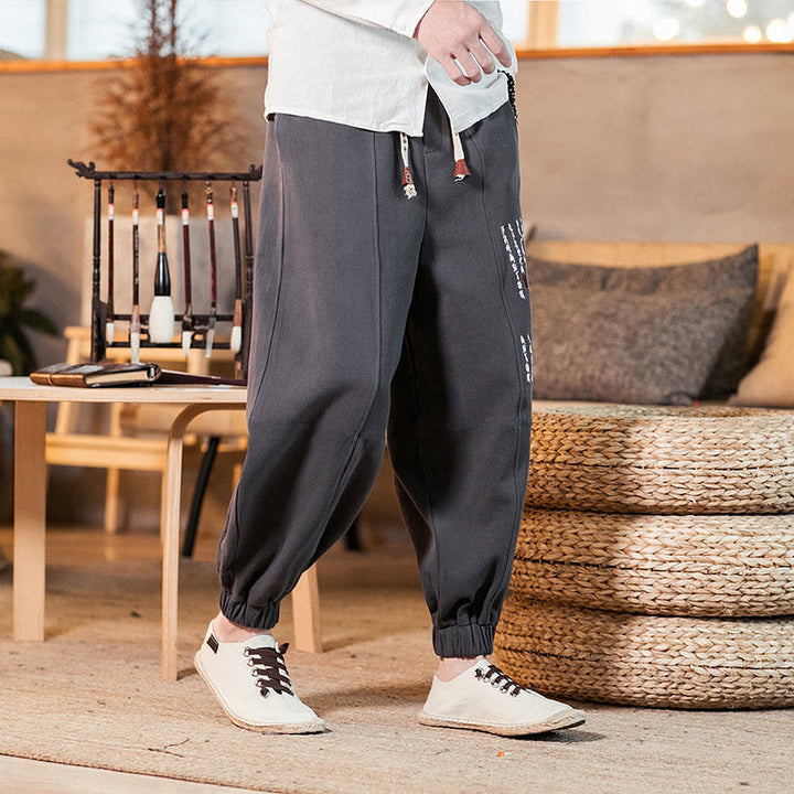 Pantaloni da uomo in cotone con tasche e motivo a caratteri cinesi ricamati con Buddha Stones - image 4