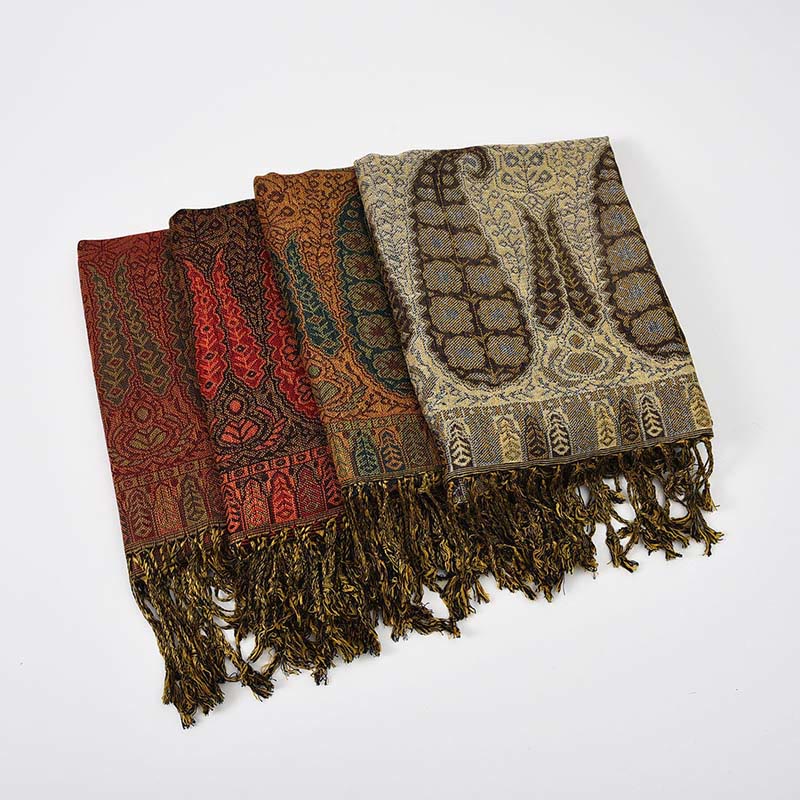 Sciarpa scialle con nappe e motivo paisley patchwork in jacquard con Buddha Stones e contrasto di colore - image 9