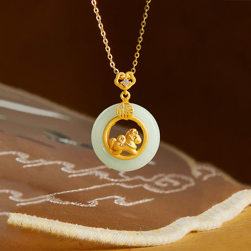Collana con ciondolo in argento sterling 925 con fibbia della pace e giada Hetian dell'anno del cavallo, motivo Buddha Stones - image 1