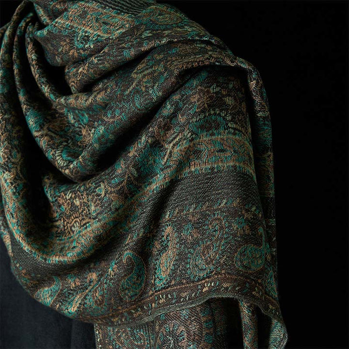 Sciarpa scialle con nappa e motivo geometrico a righe, motivo Buddha Stones, primavera verde anacardio - image 3