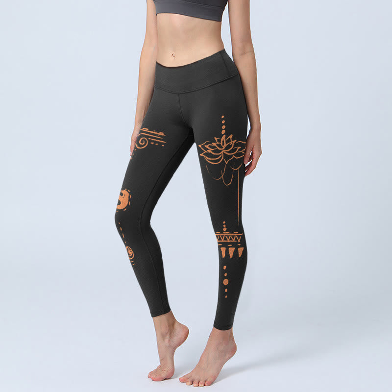 Leggings da palestra a forma di spirale di loto Buddha Stones, pantaloni da yoga da donna - Nero - US18, UK/AU22, EU50 (4XL) - image 0