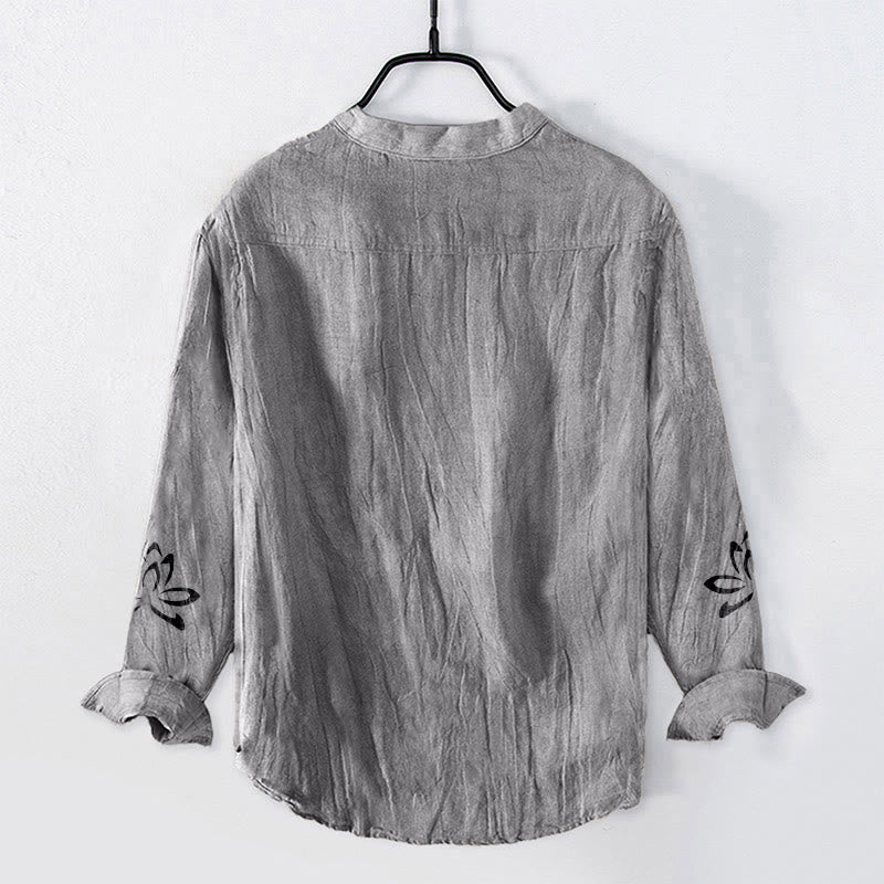 Camicia da uomo in cotone e lino a maniche lunghe con stampa del simbolo del loto Om e bottoni mezzi Buddha Stones - image 1