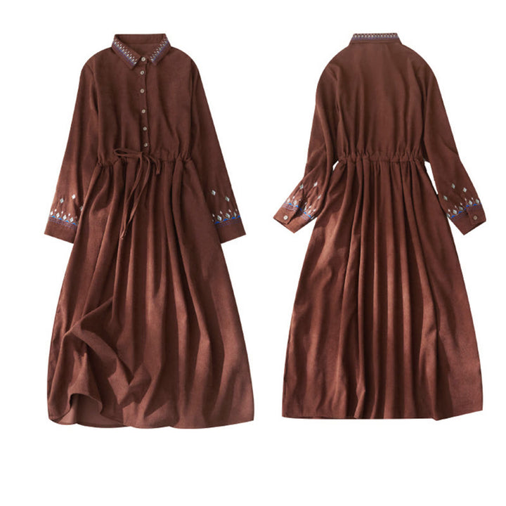 Abito midi a maniche lunghe con tasche, motivo floreale ricamato con Buddha Stones e lacci - image 9