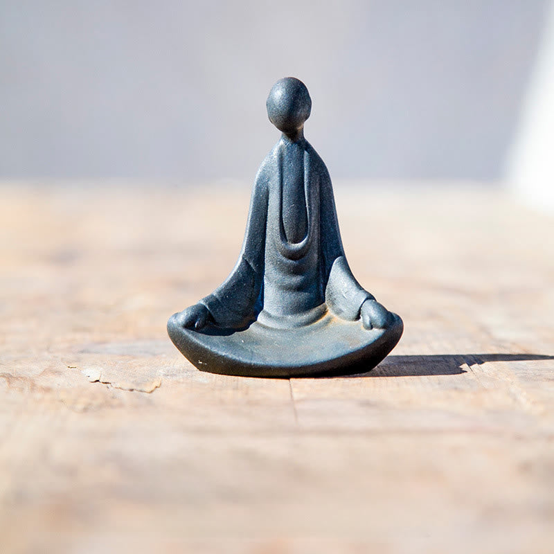 Statua Buddha Stones fatta a mano, Buddha seduto senza forma, in polvere di ferro, in resina fusa, decorazione - Buddha 9,5*7,5*5,5 cm - image 0