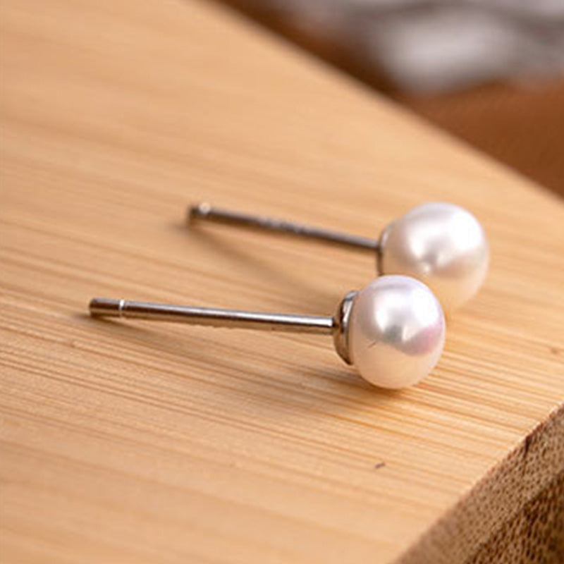 Orecchini a bottone Buddha Stones in argento sterling 925 con perle e ricchezza