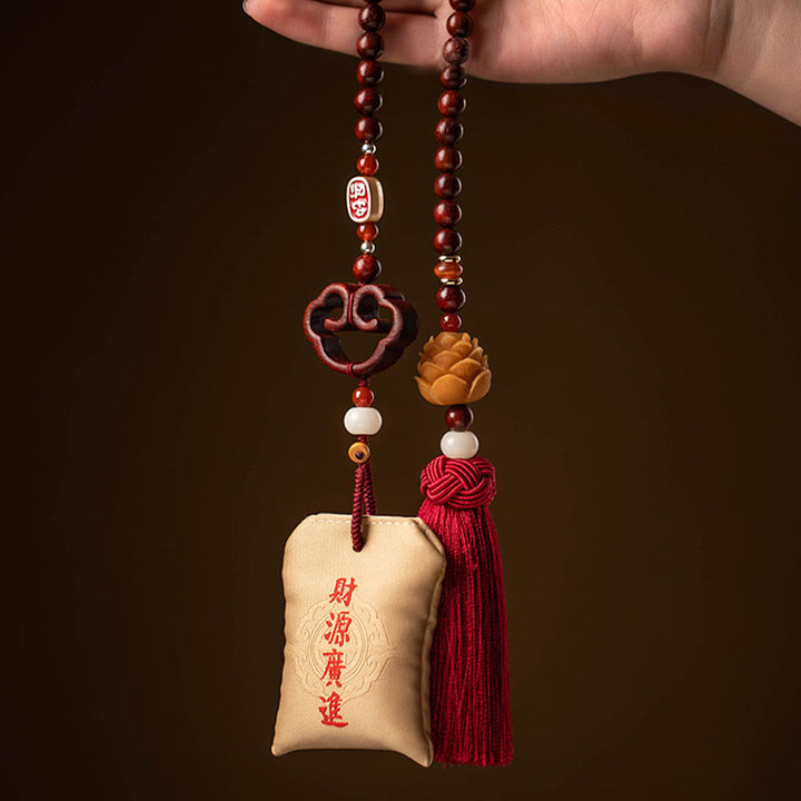 Buddha Stones tibetane piccole foglie di sandalo rosso loto cinabro bustina protezione nappa auto decorazione appesa