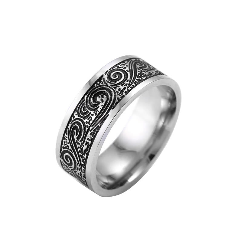 Anello in acciaio al titanio con motivo inciso a onde vintage e nuvole di buon auspicio