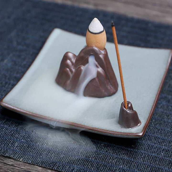 Bruciatore di incenso spirituale a riflusso quadrato in ceramica con fiore di prugna di loto