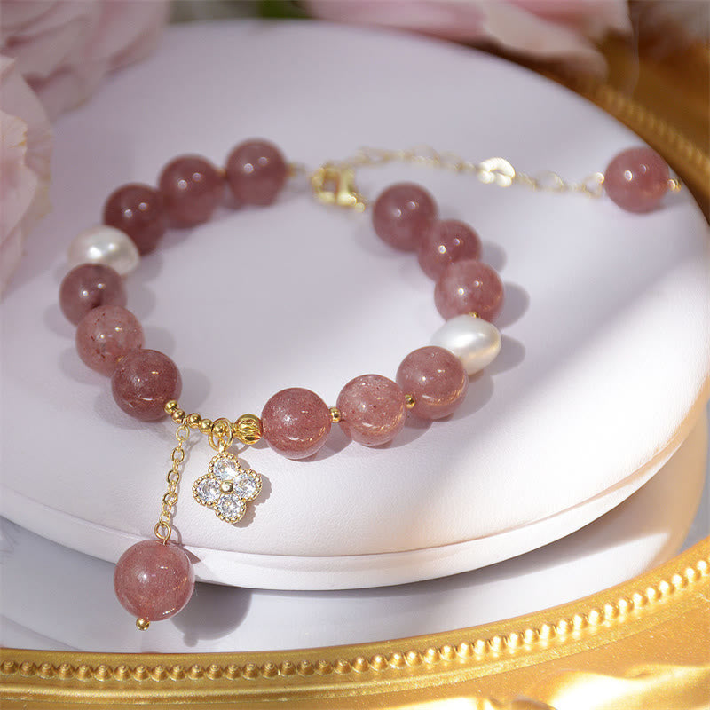 Braccialetto dell'amore con quadrifoglio a quattro foglie di perle di quarzo fragola naturale Buddha Stones