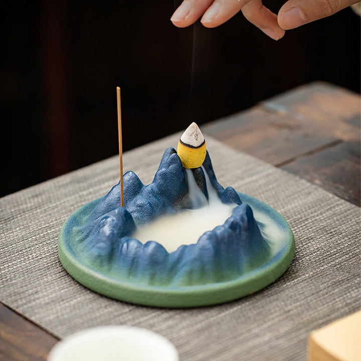 Bruciatore di incenso creativo Mountain River in ceramica con flusso di ritorno curativo