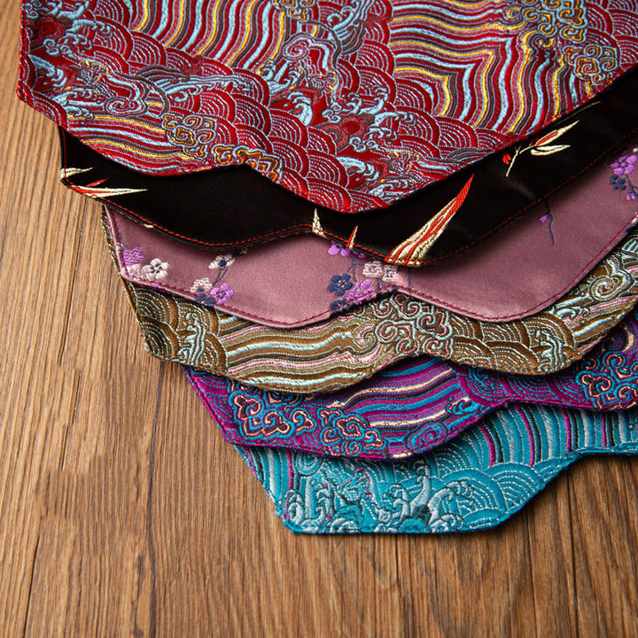 Buddha Stones Sea Wave Bamboo Plum Blossom Broccato Ricamo Sottobicchiere per tazza da tè Kung Fu Tappetino da tè