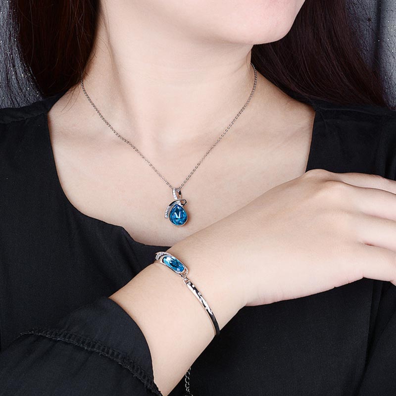 Bracciale con ciondolo Buddha Stones in rame placcato argento 925 con 12 costellazioni dello zodiaco