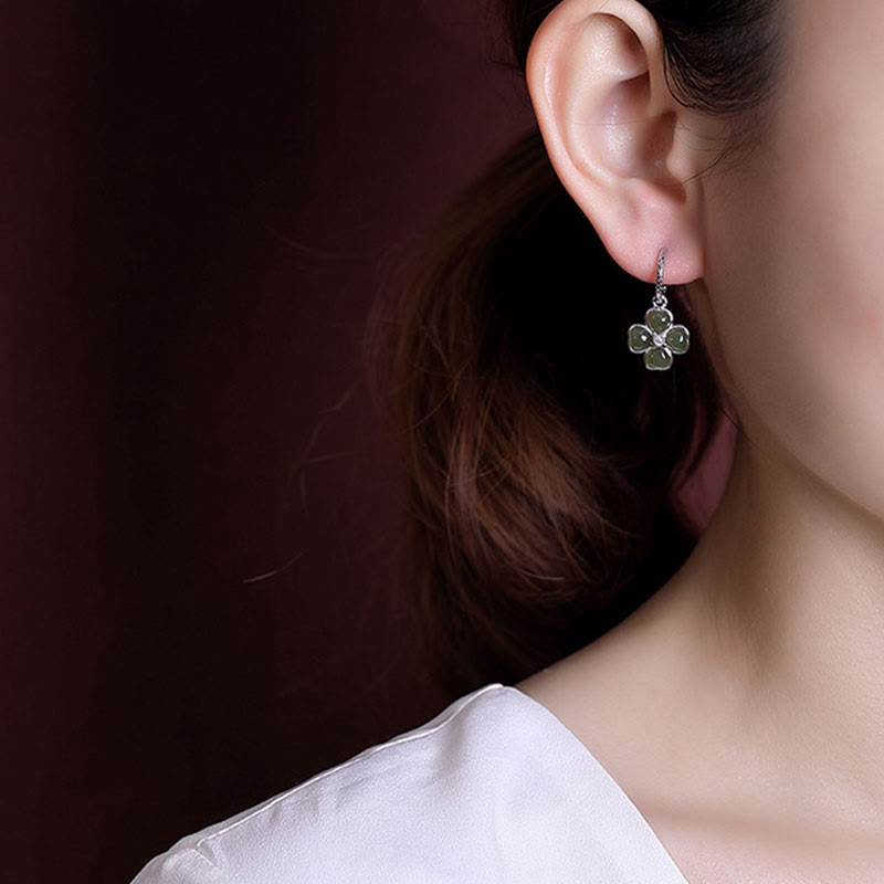 Orecchini Buddha Stones in argento sterling 925 con giada ciano naturale e quadrifoglio, fortuna e successo